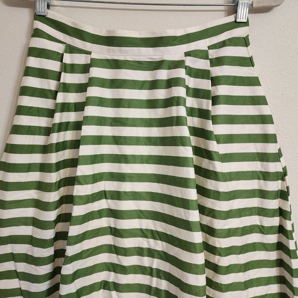 Modcloth Women Skirt A Line Pleated,M, Striped Strech, Zip, Hook Loop, Classic - Picture 7 of 15
